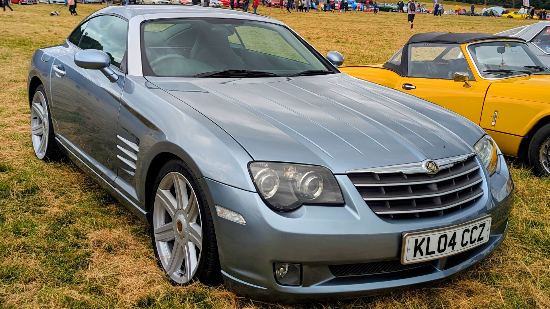 File:2004 Chrysler Crossfire Auto.jpg