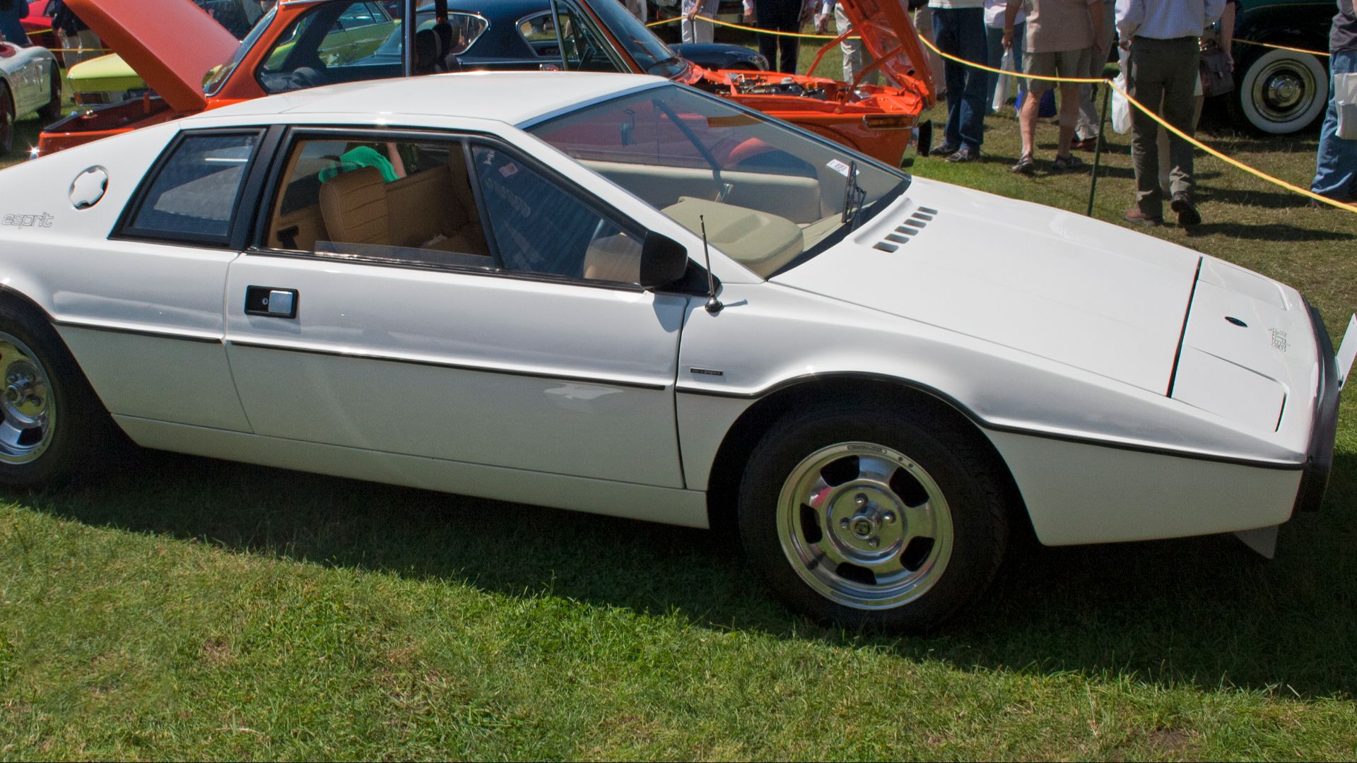 File:Early Lotus Esprit S1 white.jpg