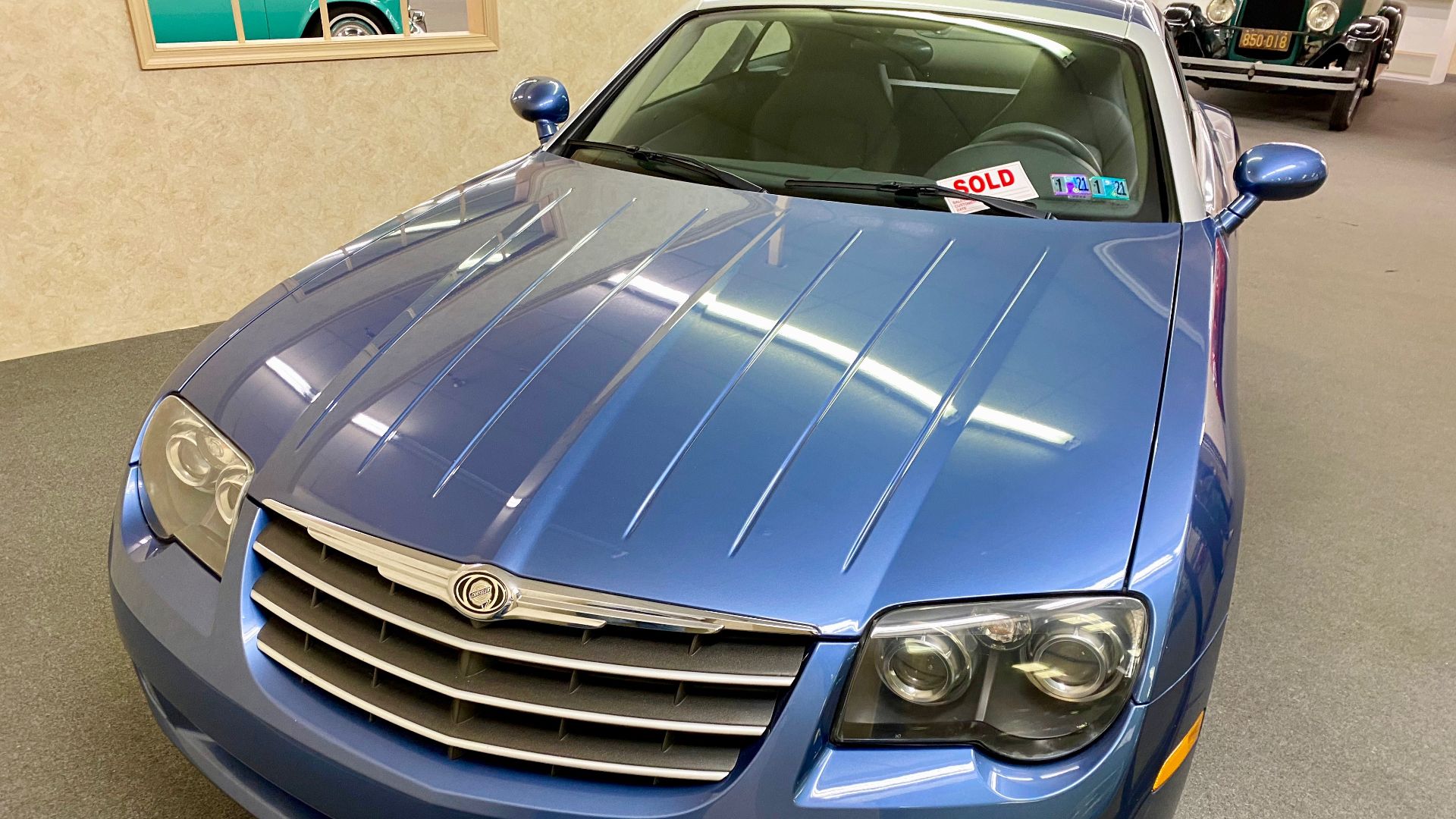 File:2005 Chrysler Crossfire coupe in Cobalt Blue in PA 4of6.jpg