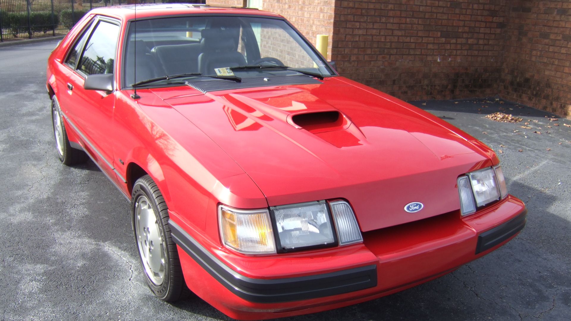 File:Ford Mustang SVO - 20101017.jpg