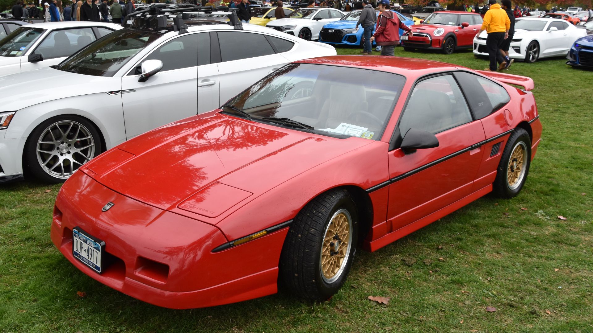 File:Pontiac Fiero GT (1988) (52451419069).jpg