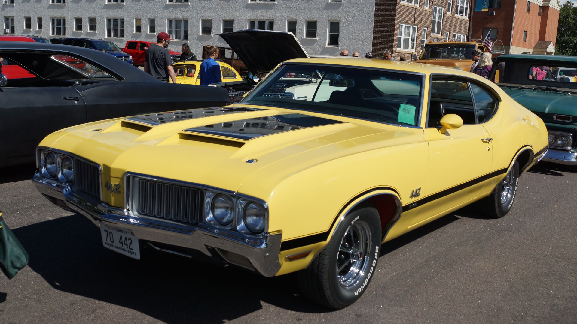 File:1970 Oldsmobile 442 (29304725930).jpg