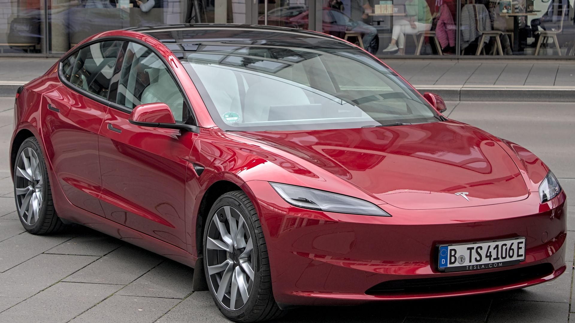 File:Tesla Model 3 (2023) Autofrühling Ulm IMG 9282.jpg