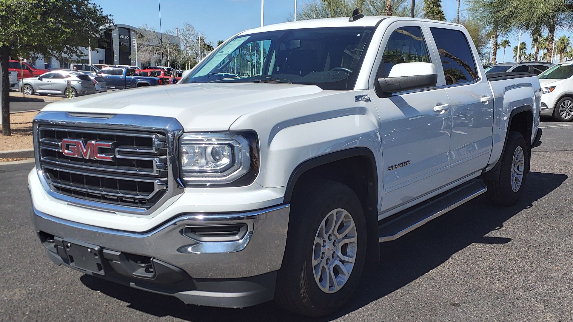 File:17 GMC Sierra 1500 SLE.jpg