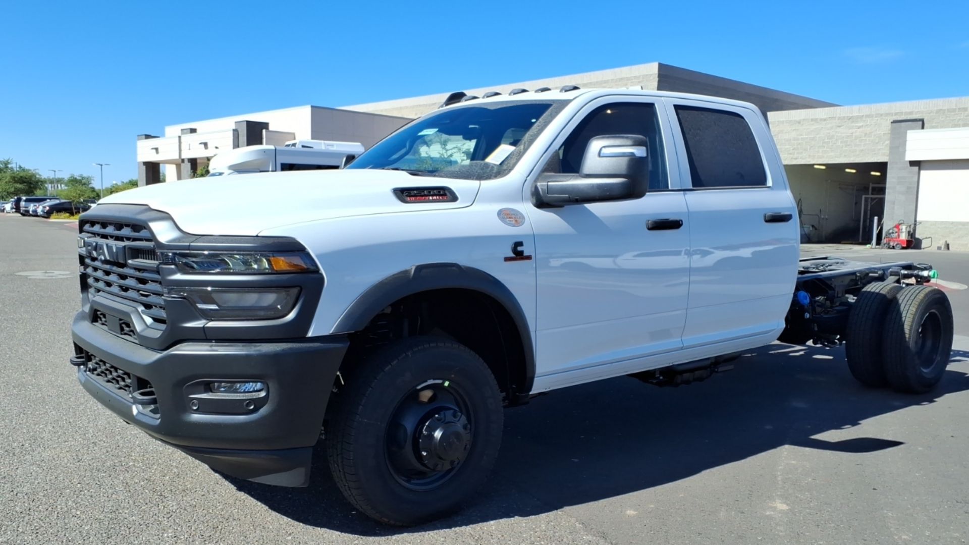 File:26 Ram 3500 Chassis Cab Tradesman.jpg