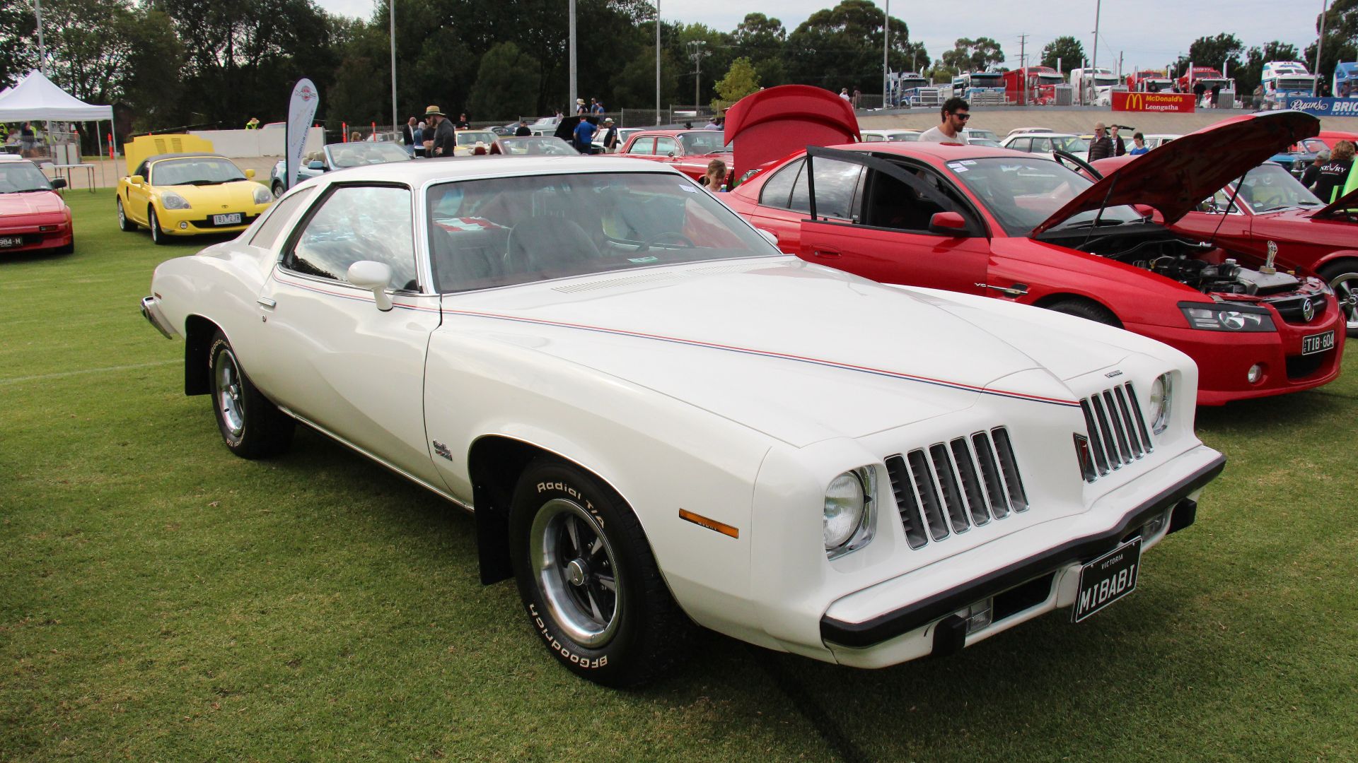 File:1974 Pontiac Grand Am Coupe.jpg