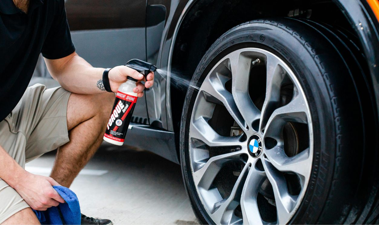 Cleaning of car wheels