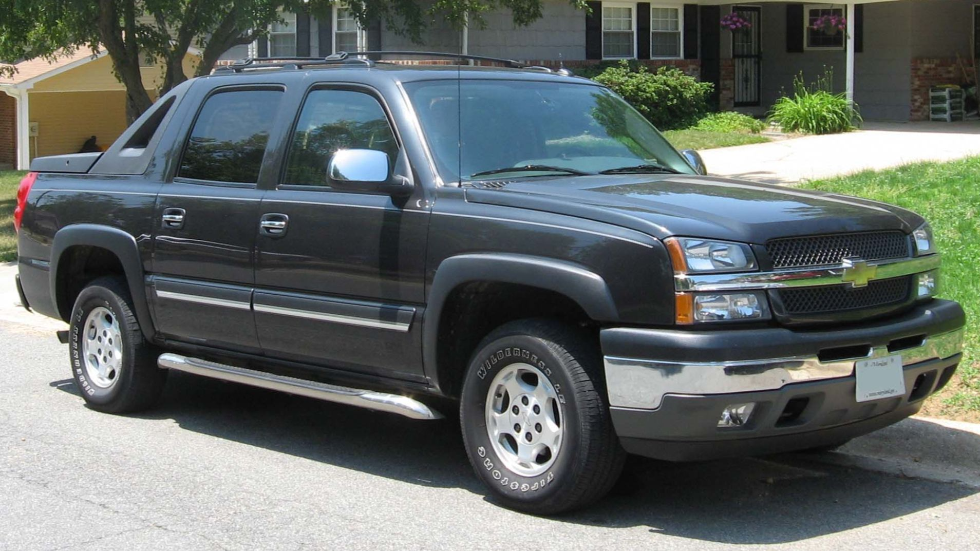 File:2003-06 Chevrolet Avalanche WBH.jpg