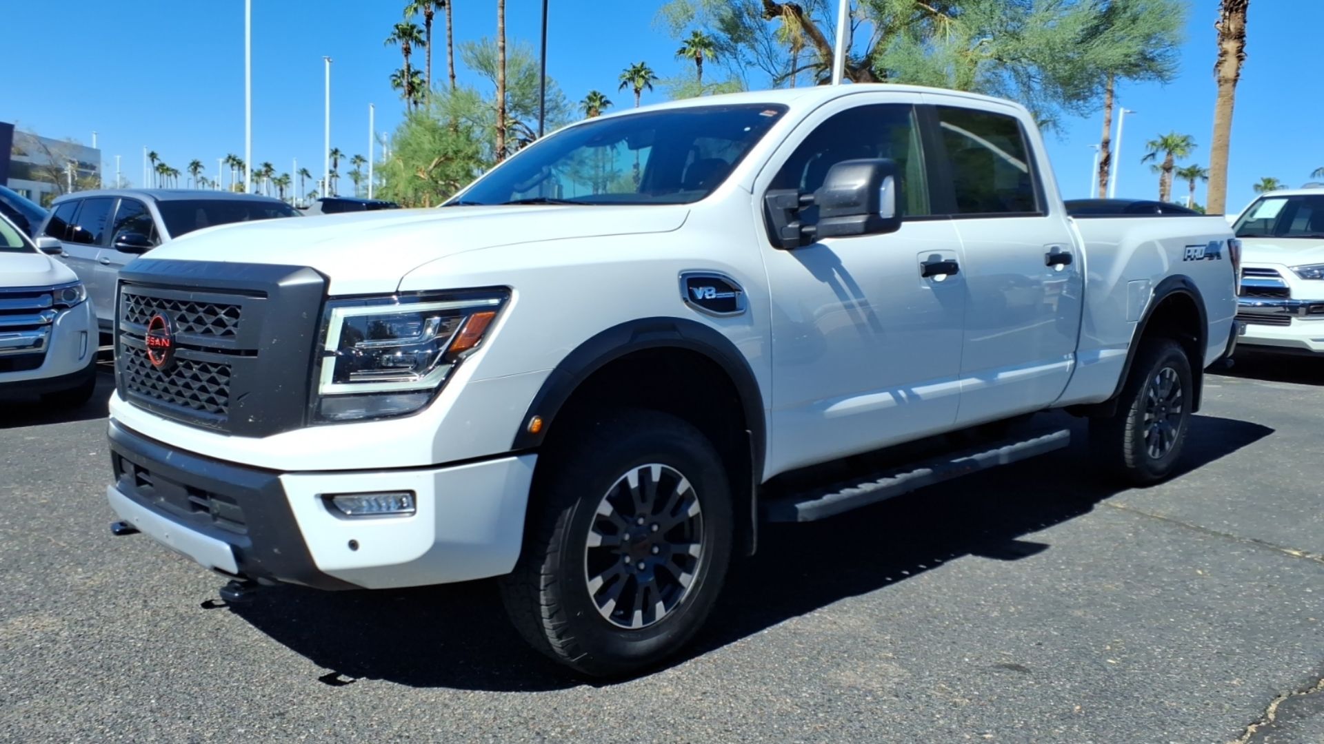 File:24 Nissan Titan XD PRO-4X.jpg