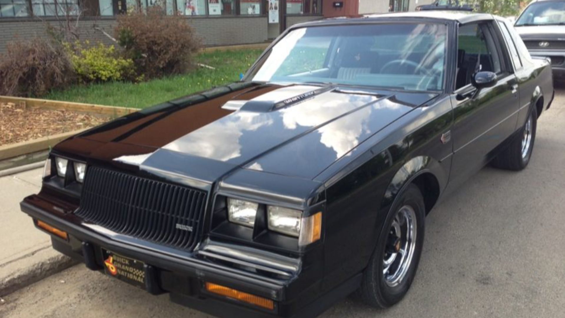 File:1987 Buick Regal Grand National.jpg