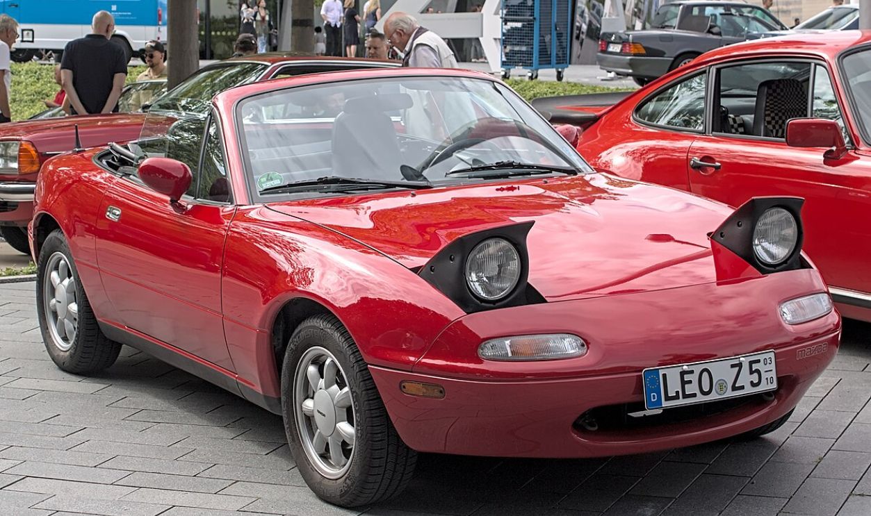 Mazda Miata NA (1989) $13,800 