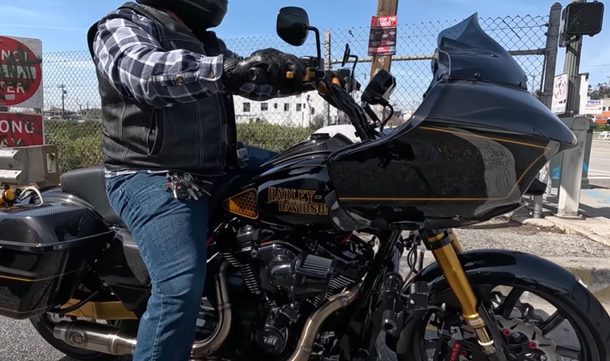 Harley-Davidson CVO Road Glide By Northern Growl