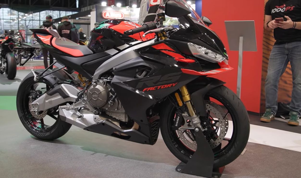 Aprilia RSV4 Factory