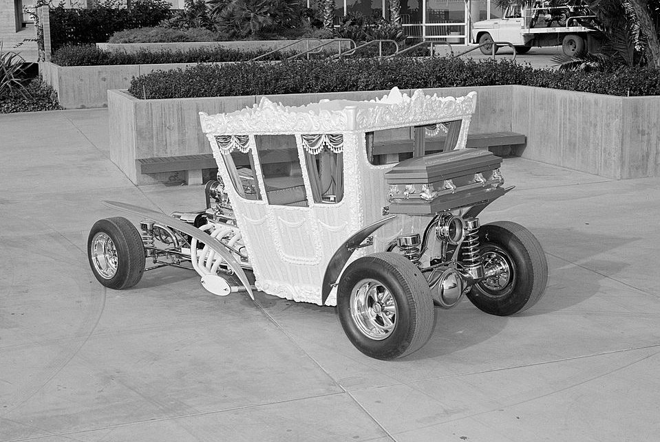 Ed Roth Druid Princess parked outside in 1966