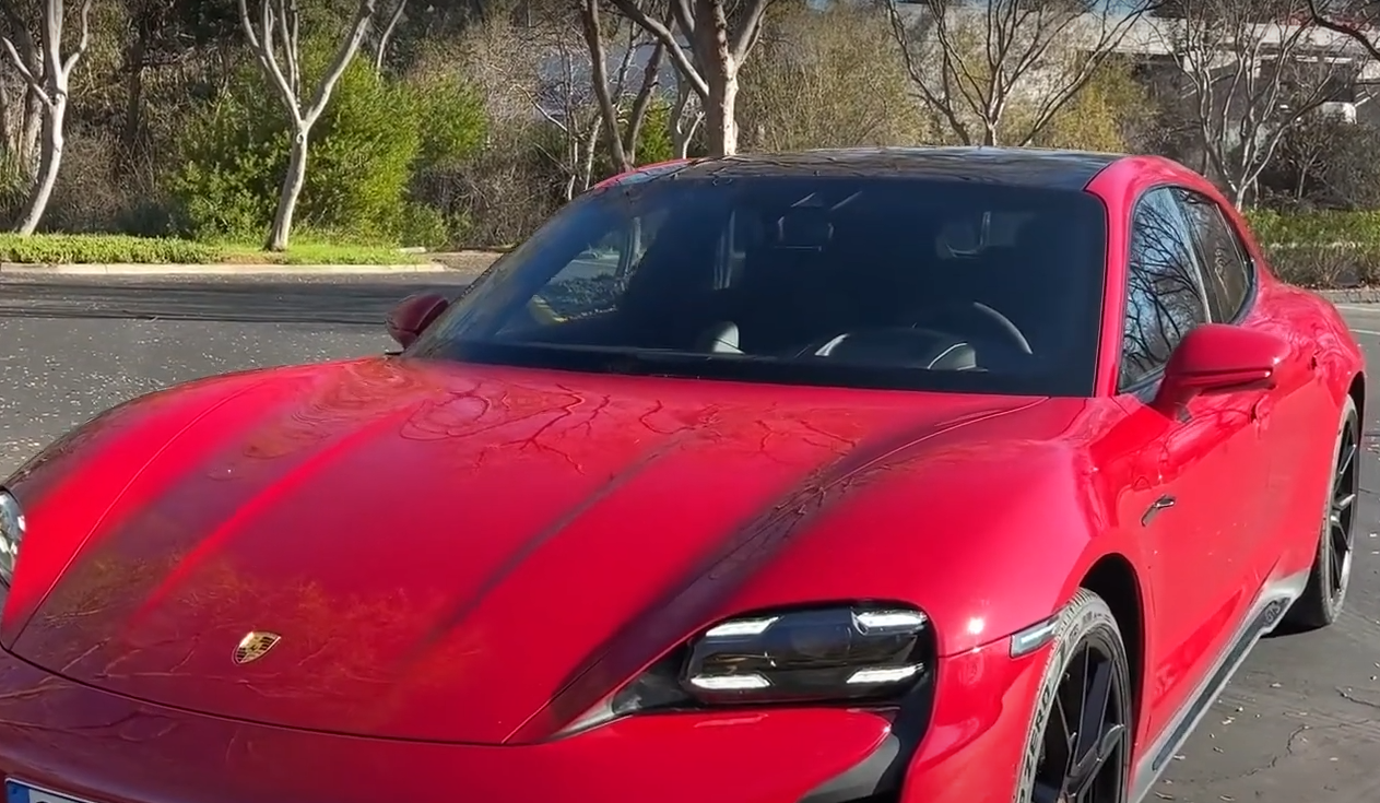 Screenshot of the Bill Gates Car Collection