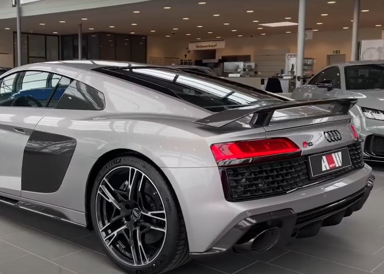 Screenshot of the You Tube video An EXCLUSIVE Look Inside Lady Gaga's Car Collection