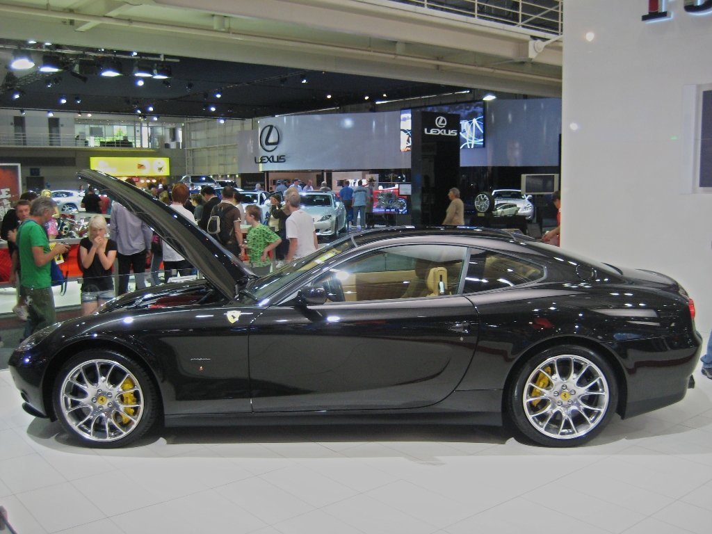 Ferrari 612 Scaglietti  Left view