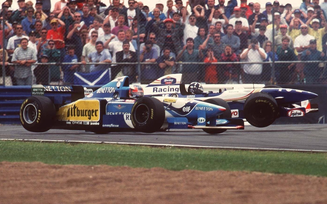 1995, Silverstone; Michael SCHUMACHER in CRASH with Damon HILL.