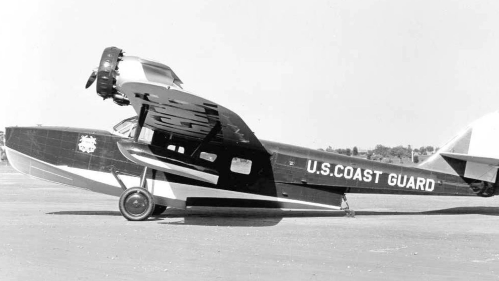 File:USCG Douglas RD2 June1932.jpg