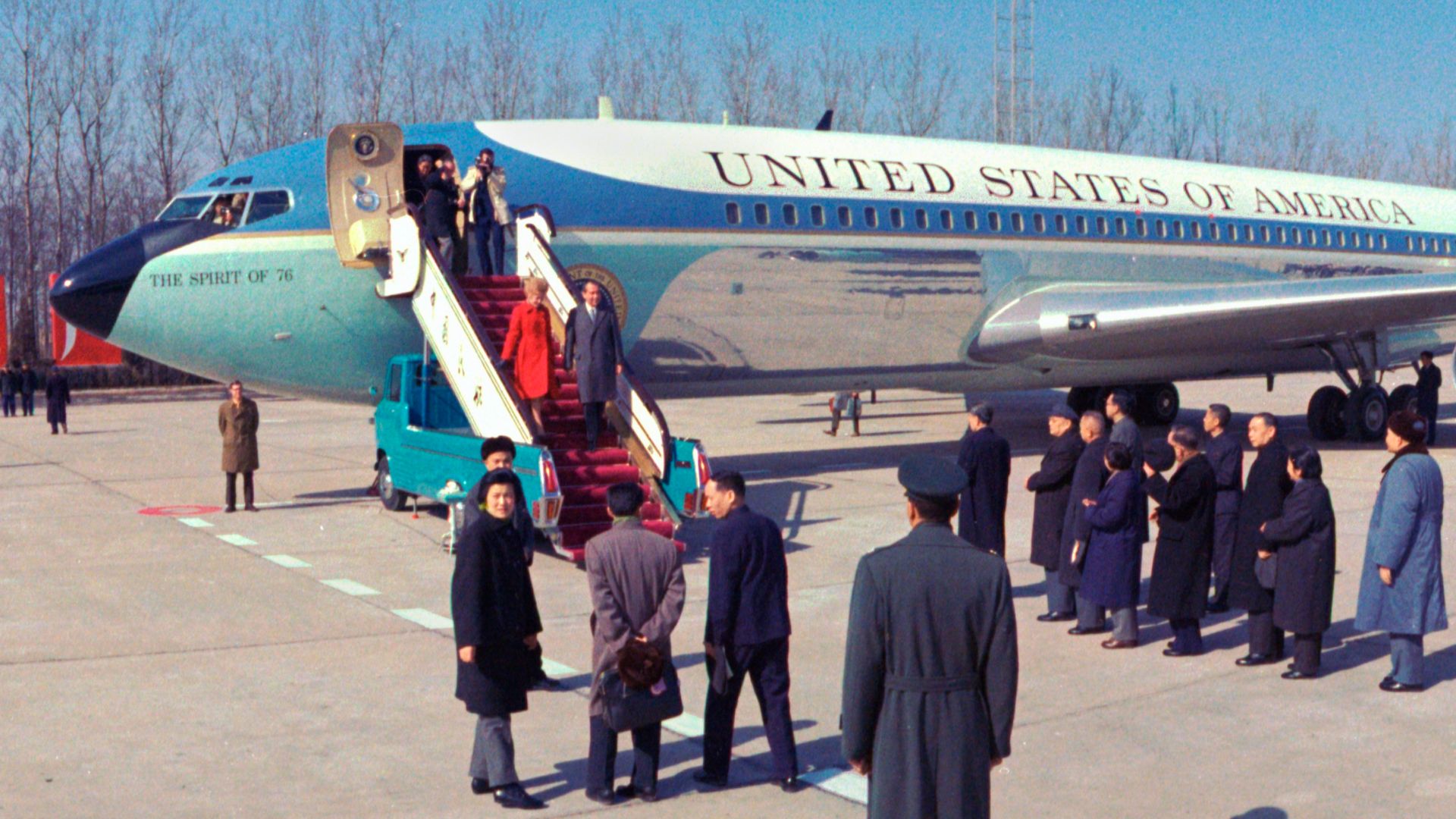 File:Nixons exit AFO in China 1972.jpg