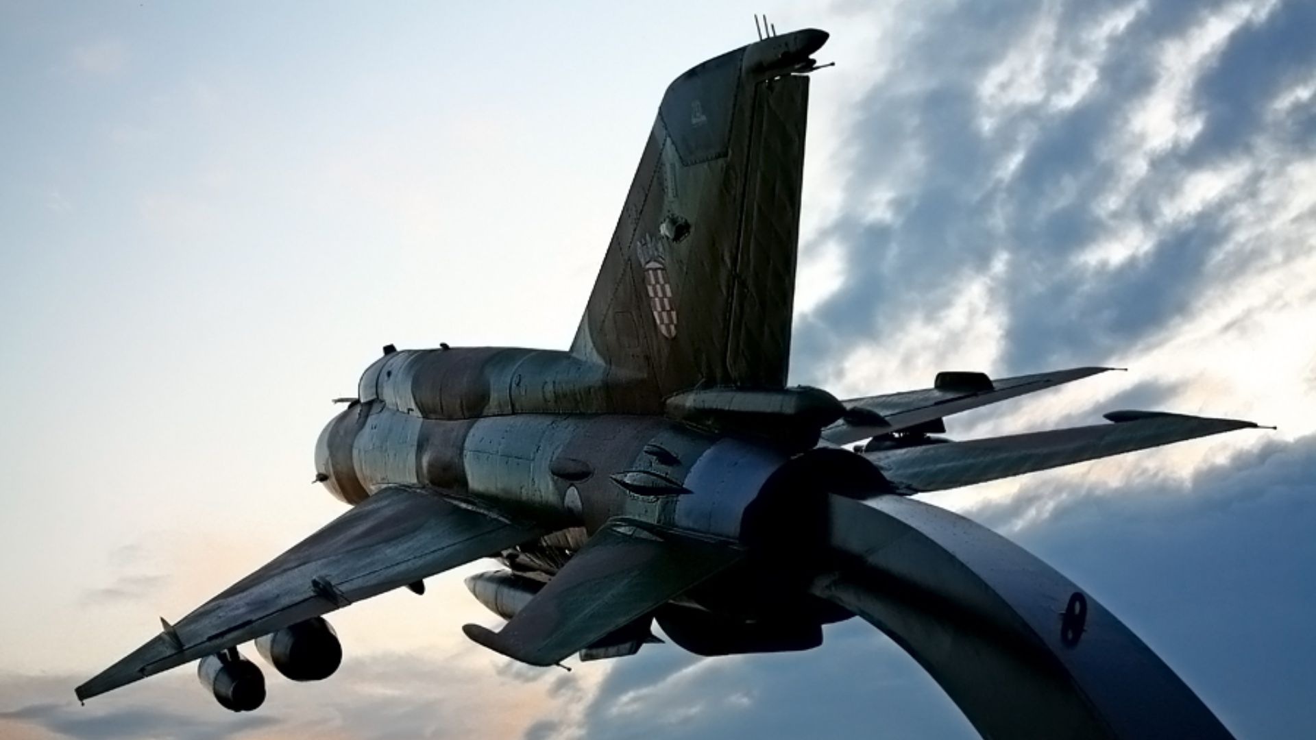 File:MZNDR-KA MiG-21 BIS 4.jpg
