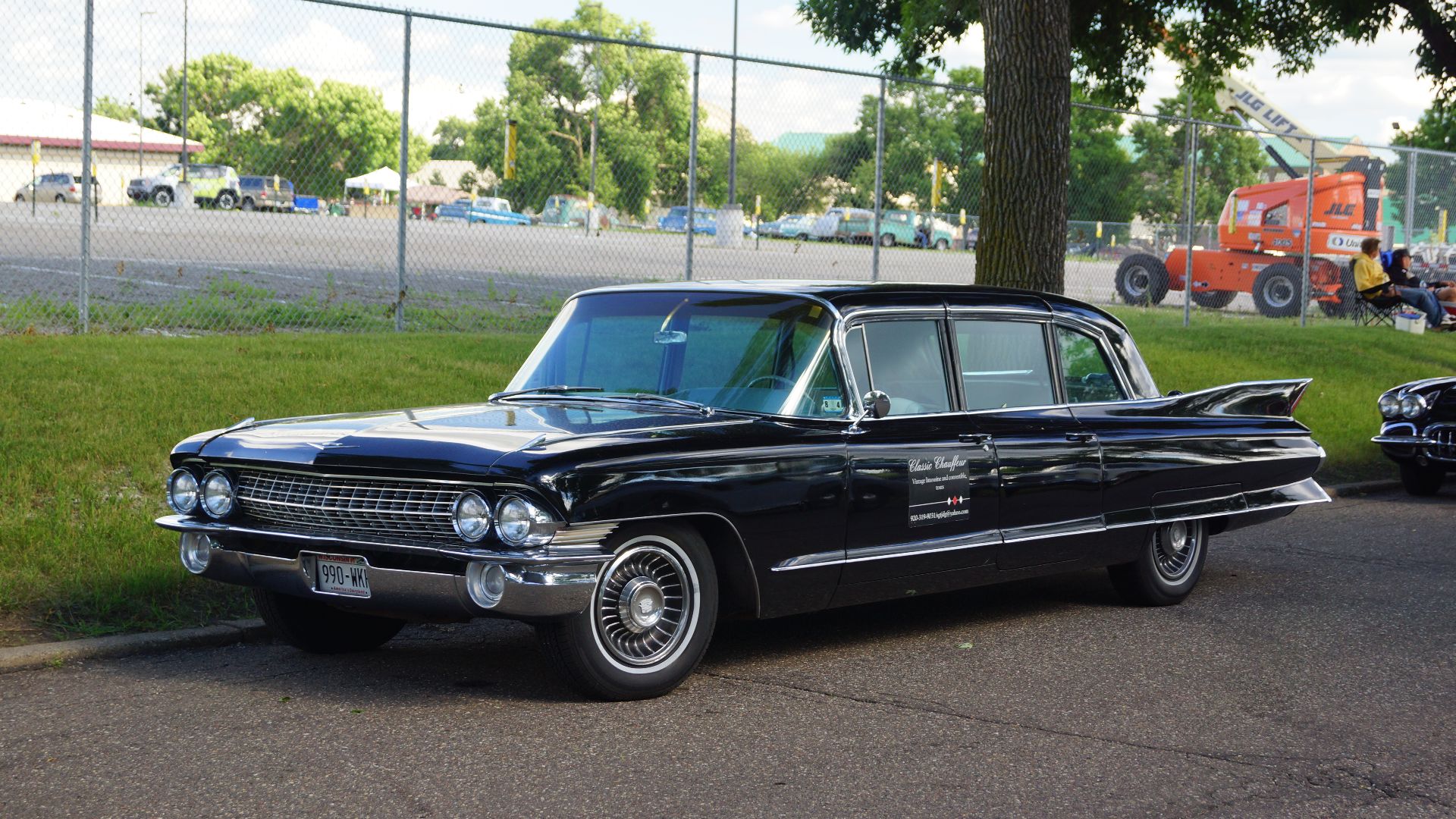 File:1961 Cadillac Fleetwood Series 75 (35233087360).jpg