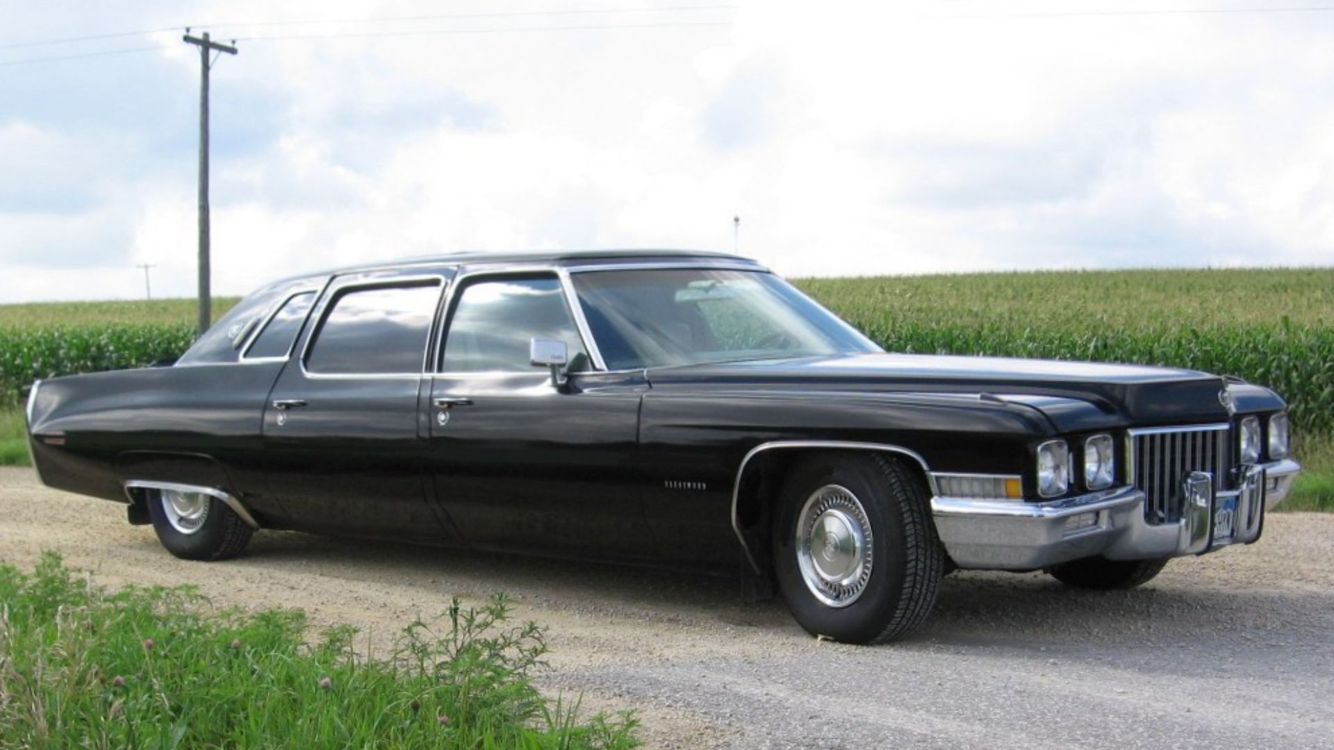 File:1971 Cadillac Fleetwood 75 (a) - Flickr - denizen24.jpg