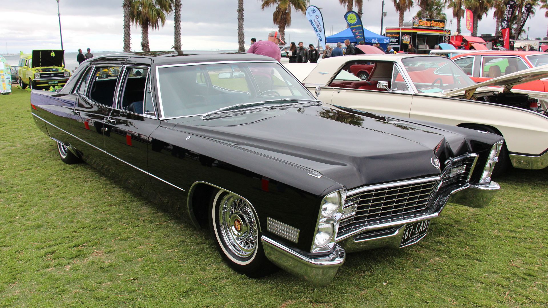 File:1967 Cadillac Series 75 Fleetwood Limousine (30556289904).jpg