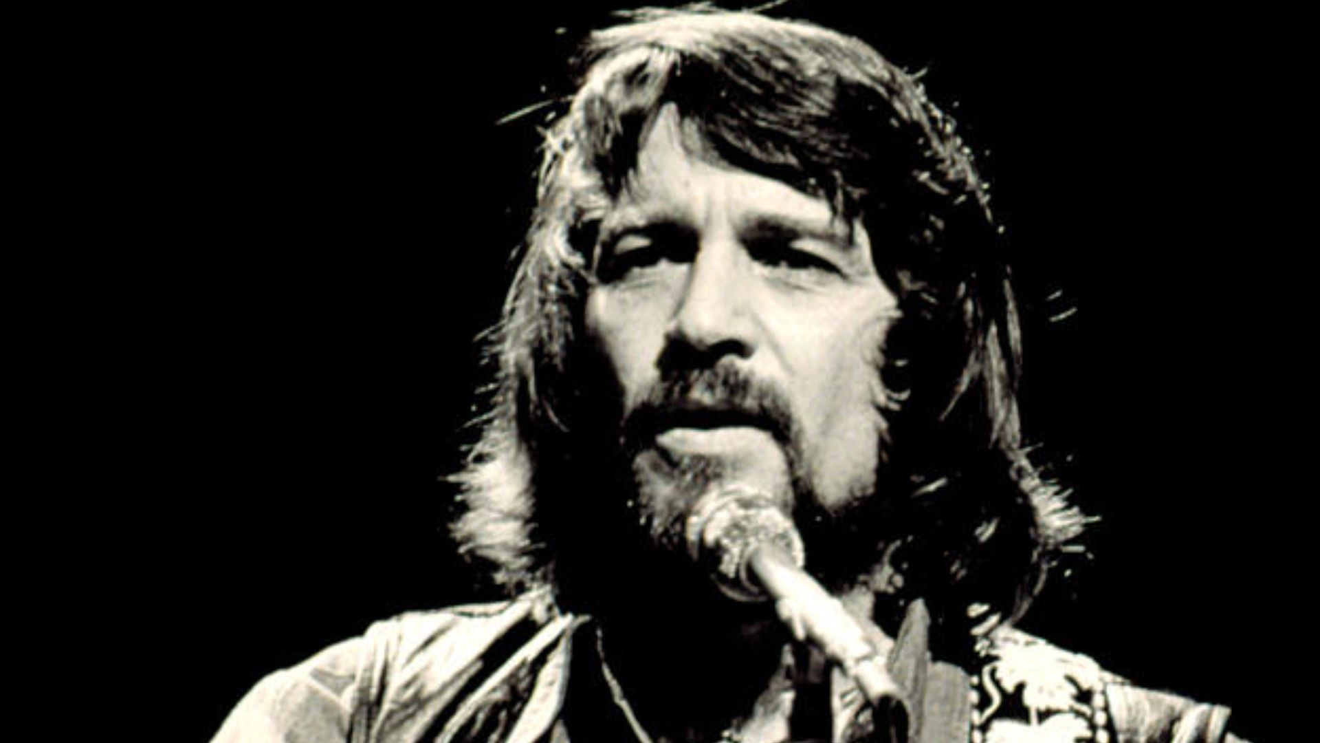 File:Waylon Jennings in 1976.jpg