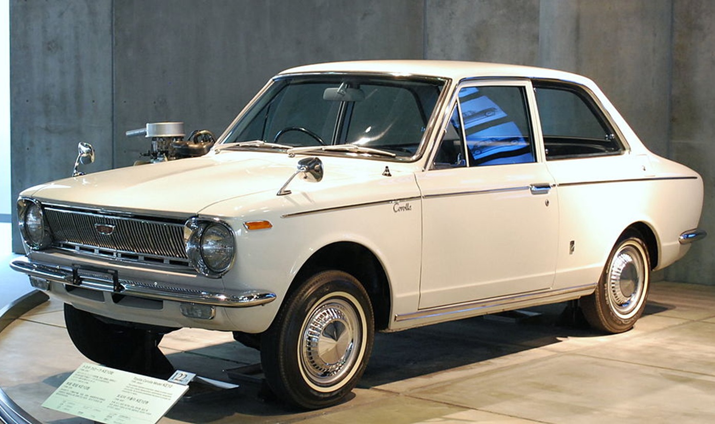 1st generation Toyota Corolla 1966 - Model KE10