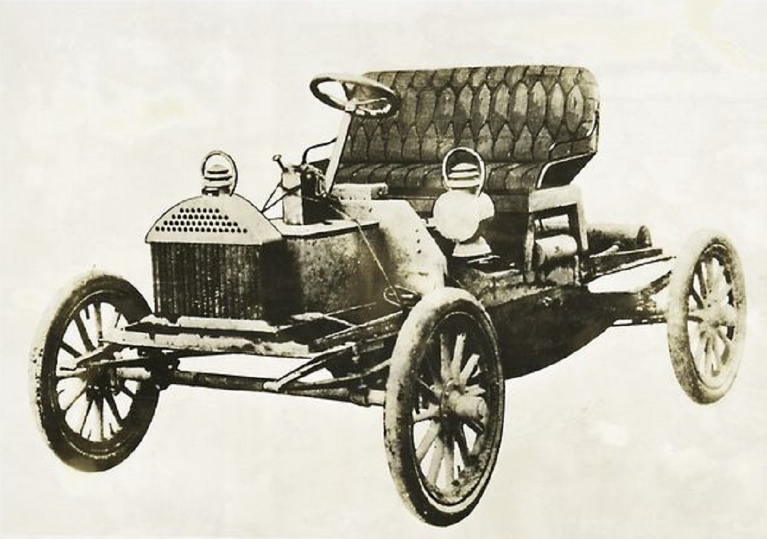 1904 Buick - first car model.
