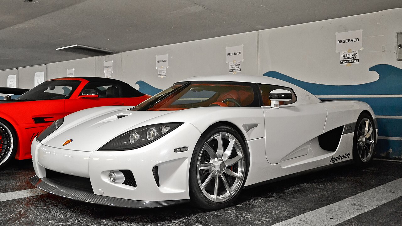 Koenigsegg CCX side view