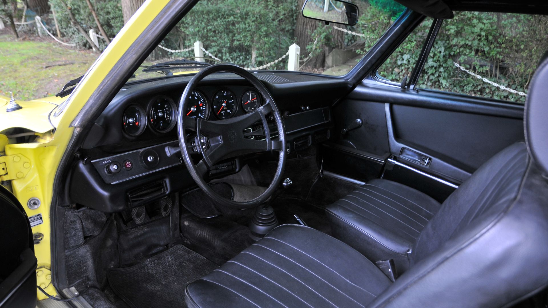 File:1972 Porsche 911T interior DSC 6688.jpg