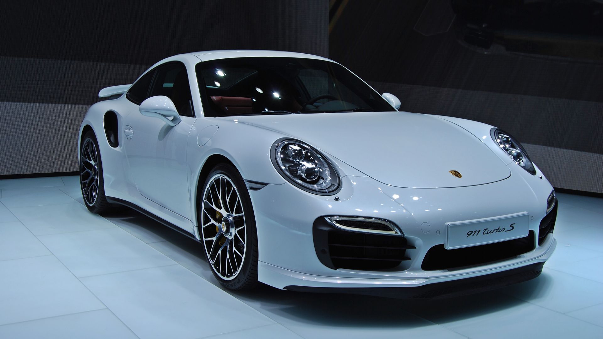 File:Porsche 911 Turbo S IAA 2013.JPG