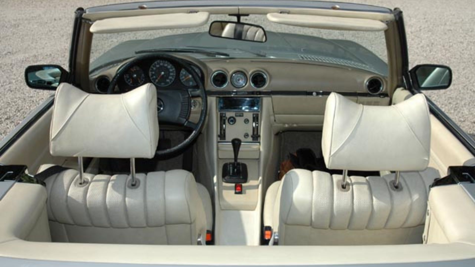 File:Mercedes Benz 450SL 1973 Interior.jpg