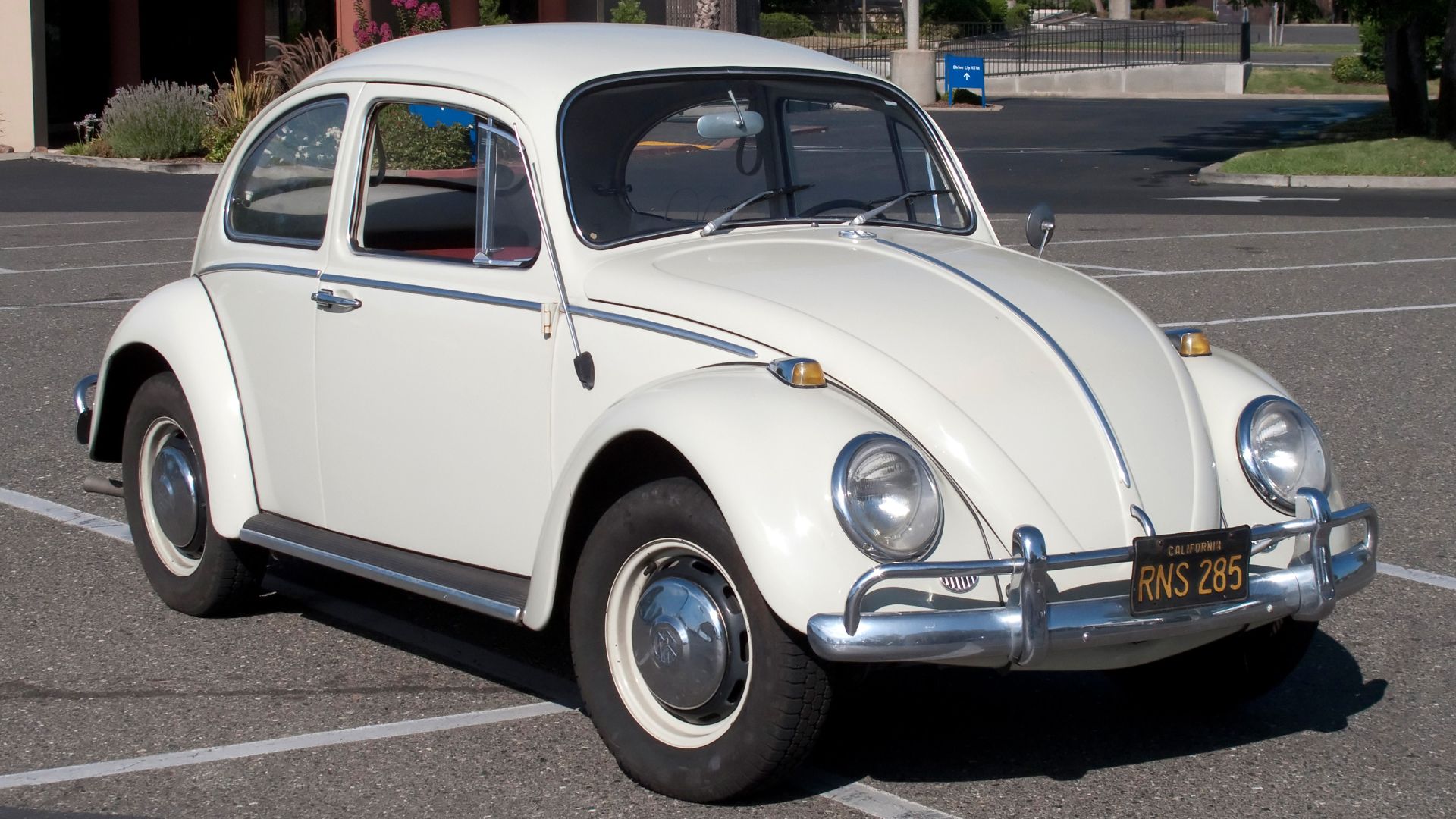File:VolkswagenBeetle-001.jpg