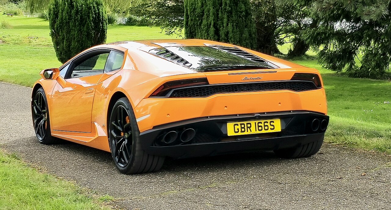 2017 Orange Lamborghini Huracan