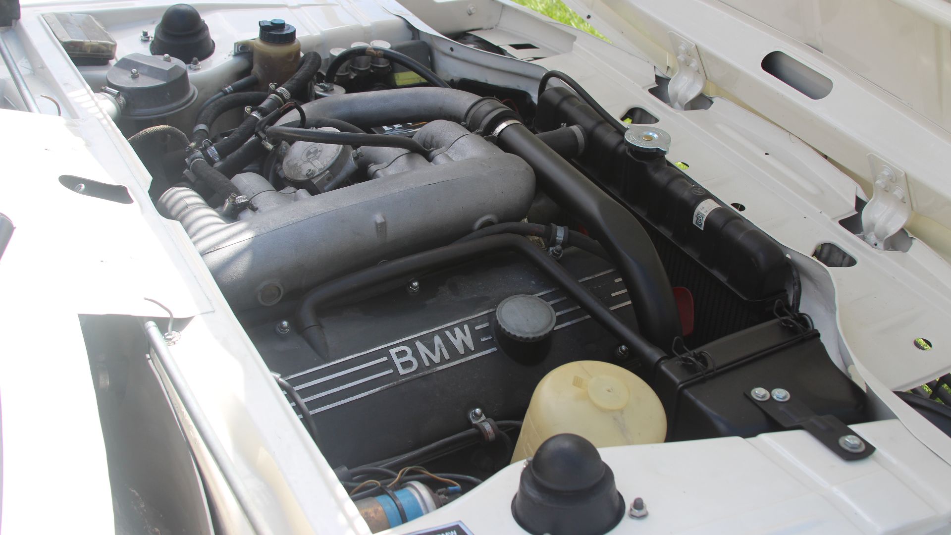 File:BMW 2002 Turbo engine - Flickr - dave 7.jpg