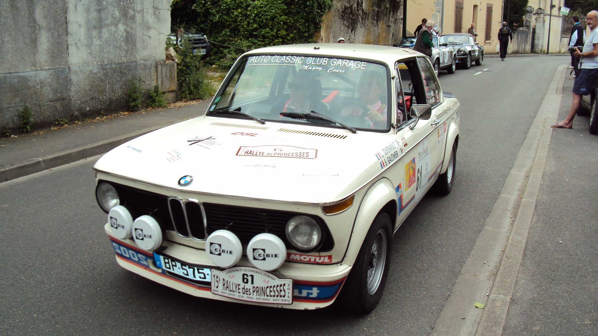 File:BMW 2002 Turbo (1974) - Rallye des Princesses 2014.jpg