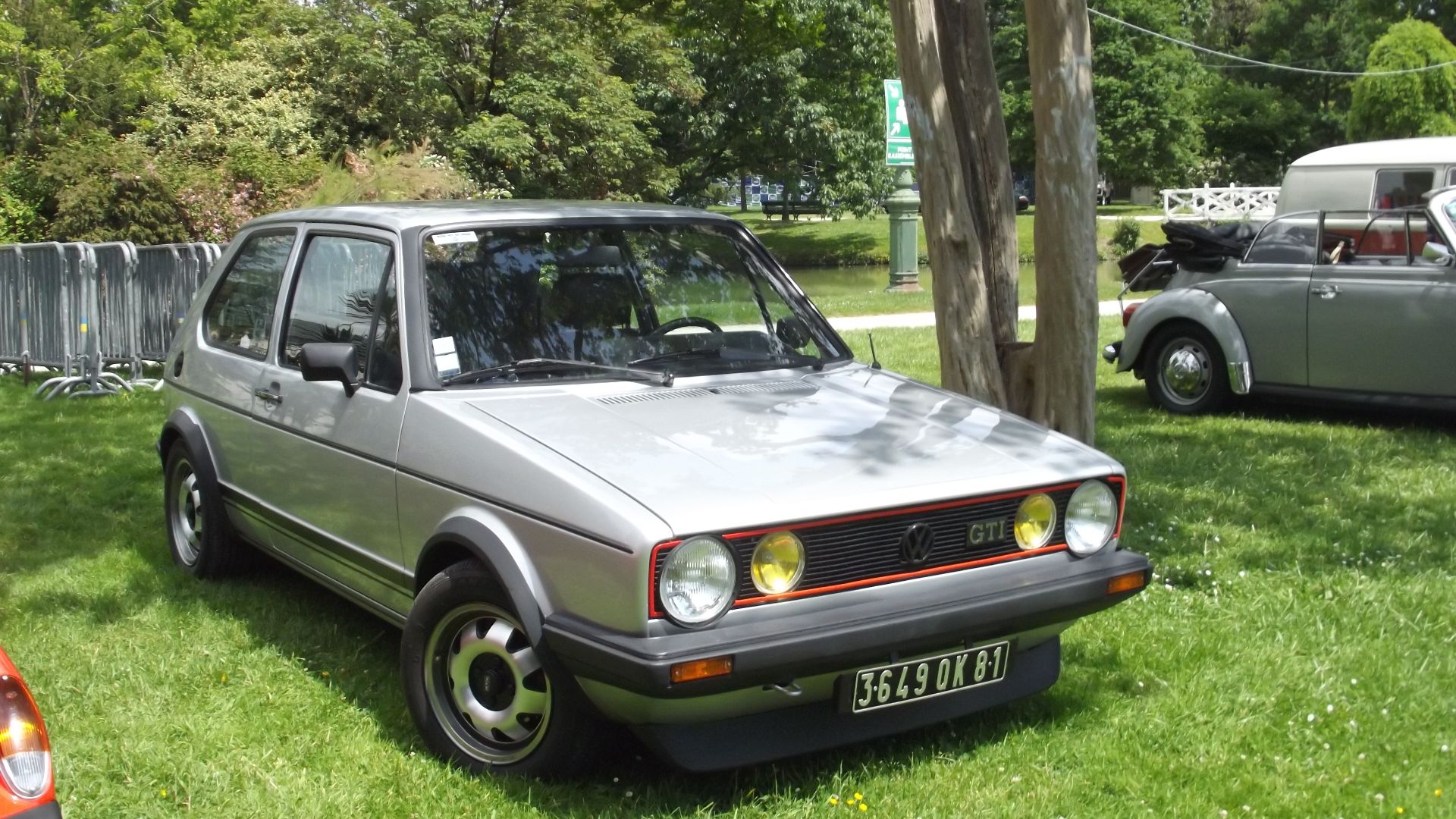 File:Volkswagen Golf GTI, Pau 2015.jpg