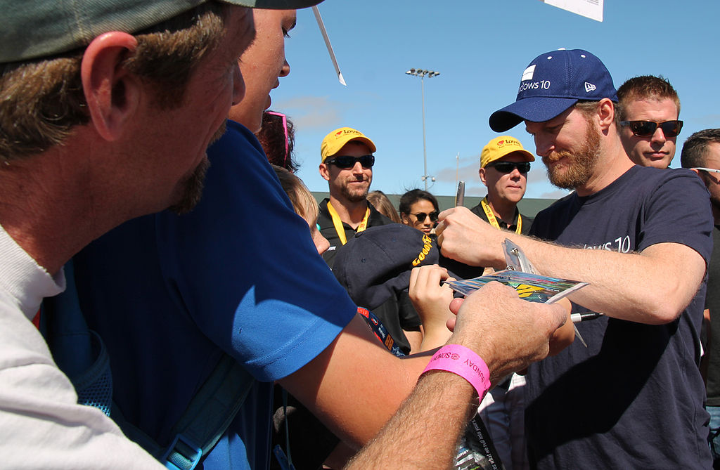  Dale Earnhardt Jr. giving autographs