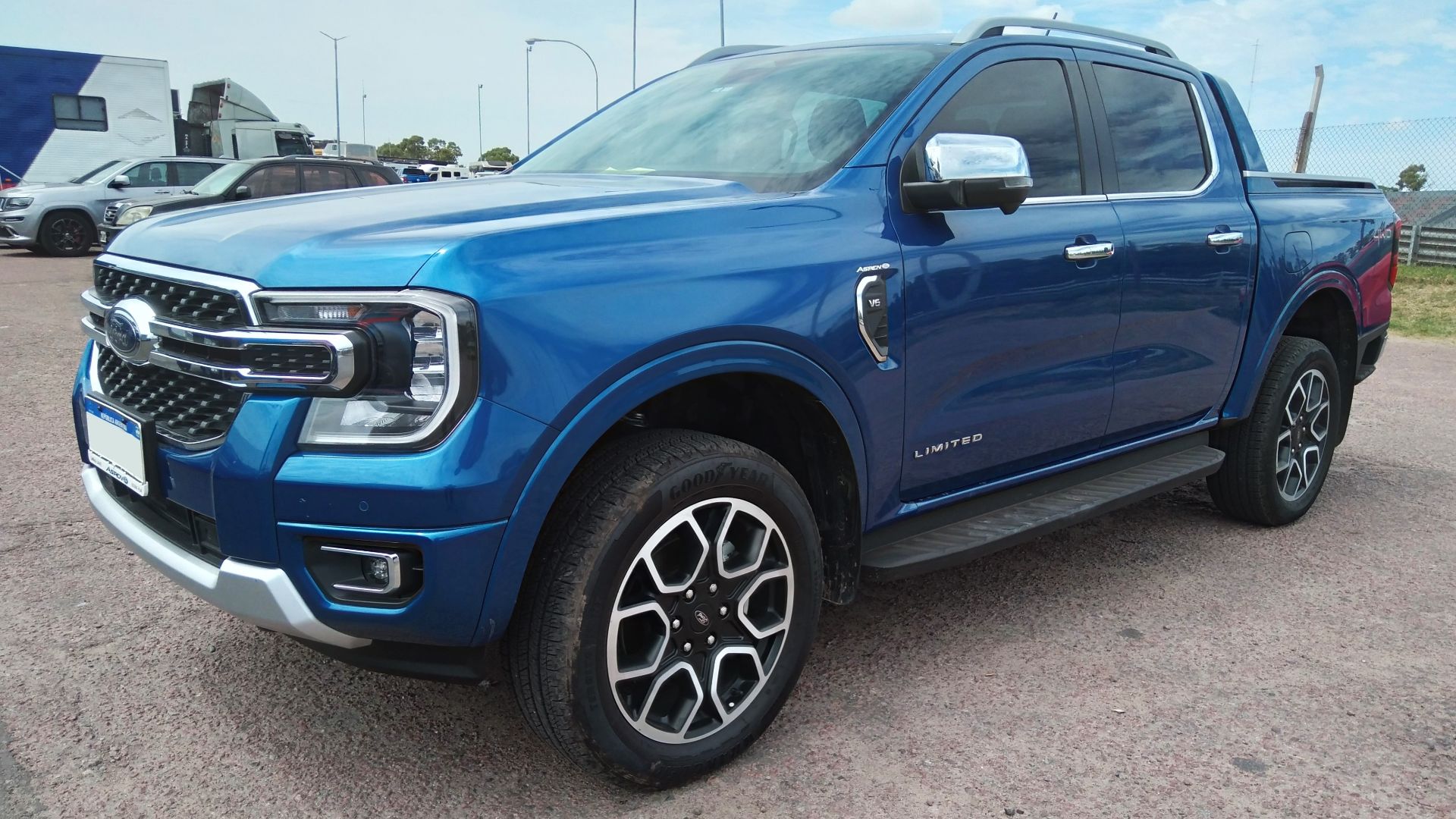 File:2024 Ford Ranger V6 Limited (Argentina), front side.jpg