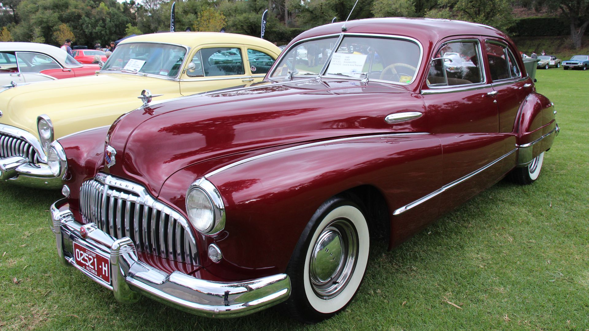 File:1946 Buick Series 70 Roadmaster sedan (26713397892).jpg
