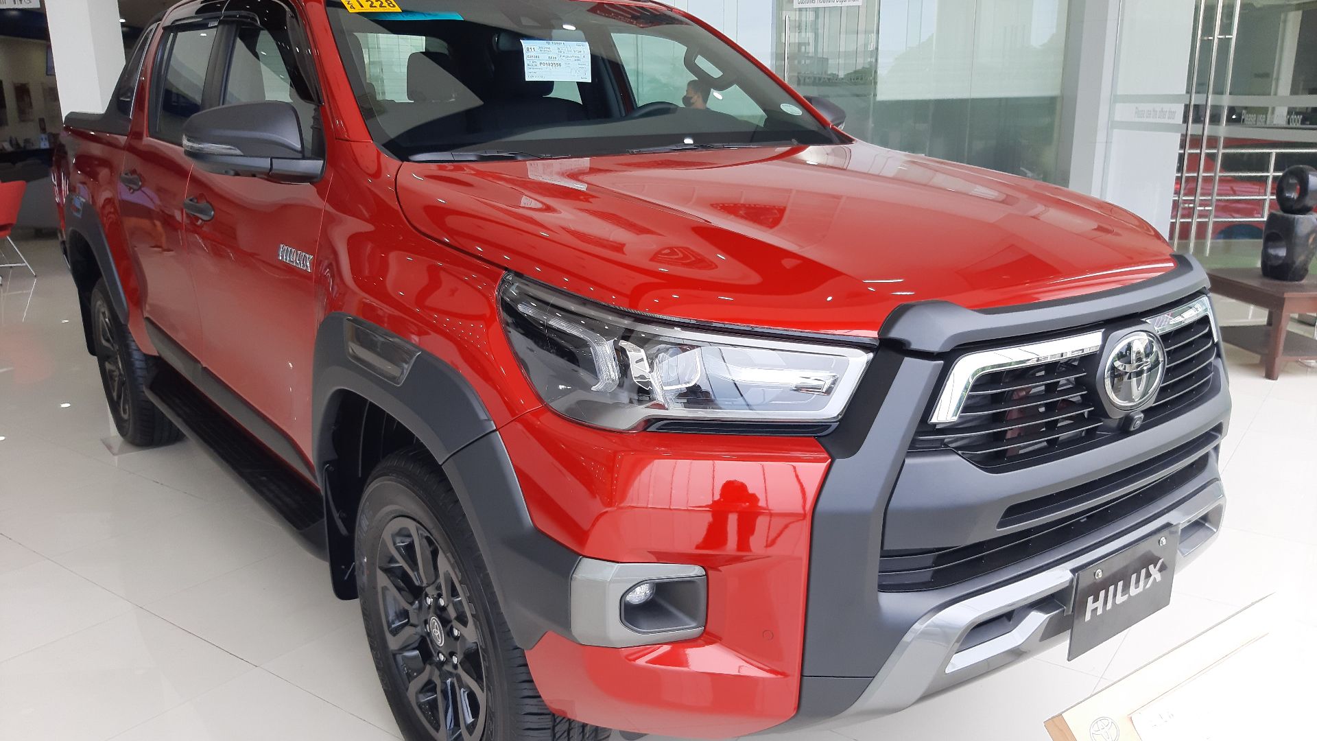 File:Toyota Hilux 4x4 V Conquest 2023 (14).jpg