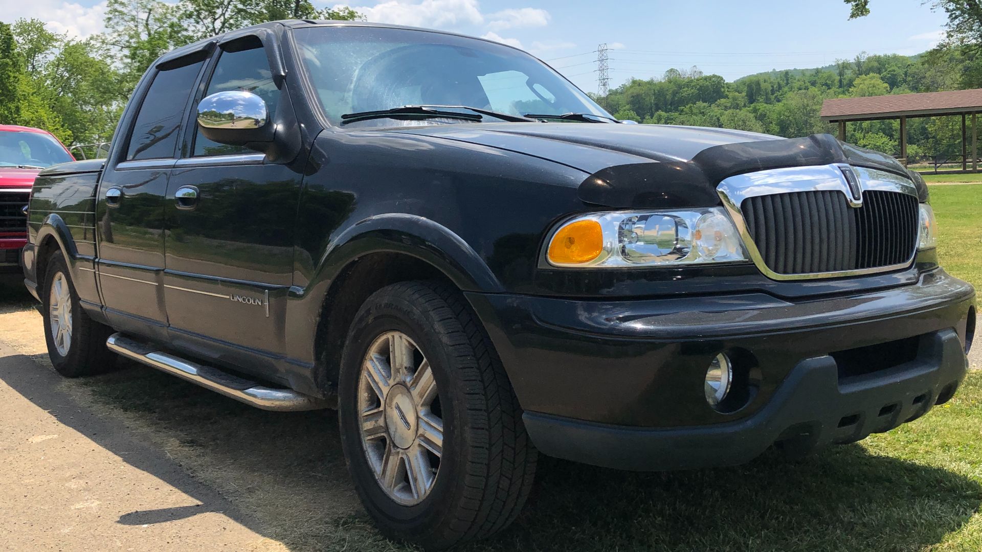 File:2002 Lincoln Blackwood, front left, 5-23-2021.jpg