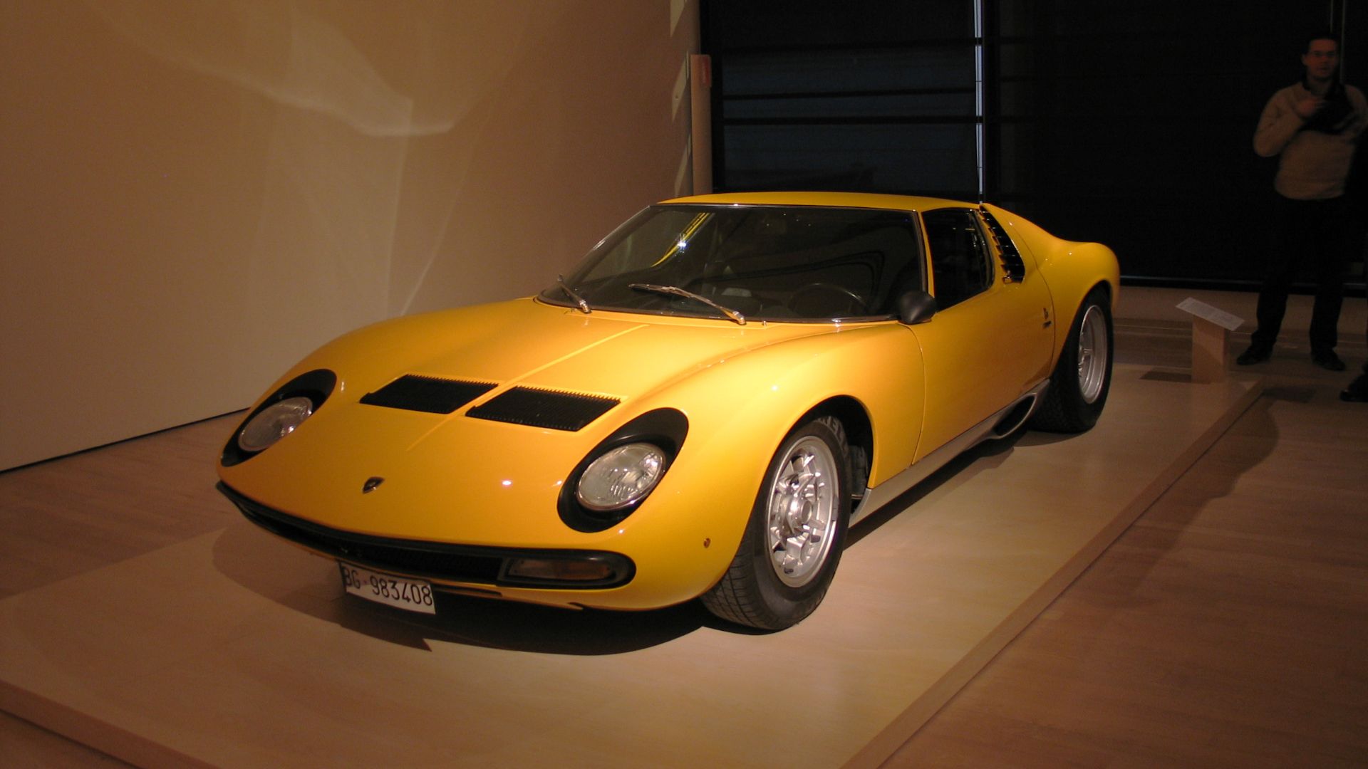 File:1966 Lamborghini Miura P400 (4445525383).jpg