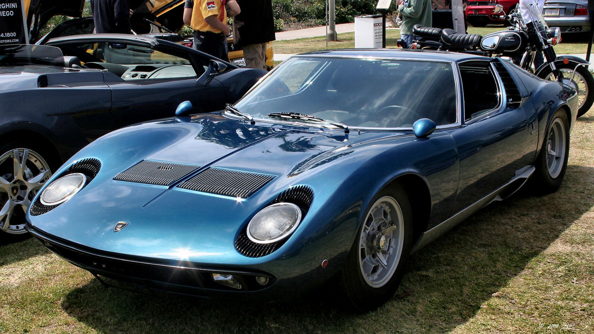 File:1969 Lamborghini Miura S - blue met - fvl.jpg