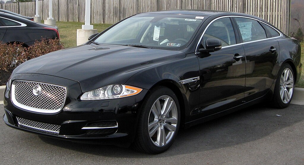 Black 2011 Jaguar XJ8