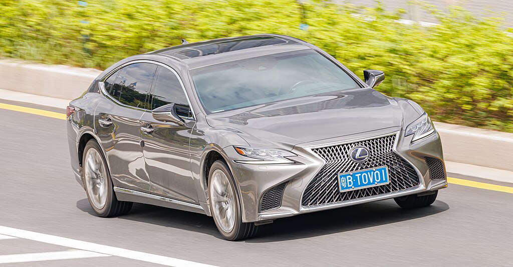 LEXUS LS 500h (XF50) 