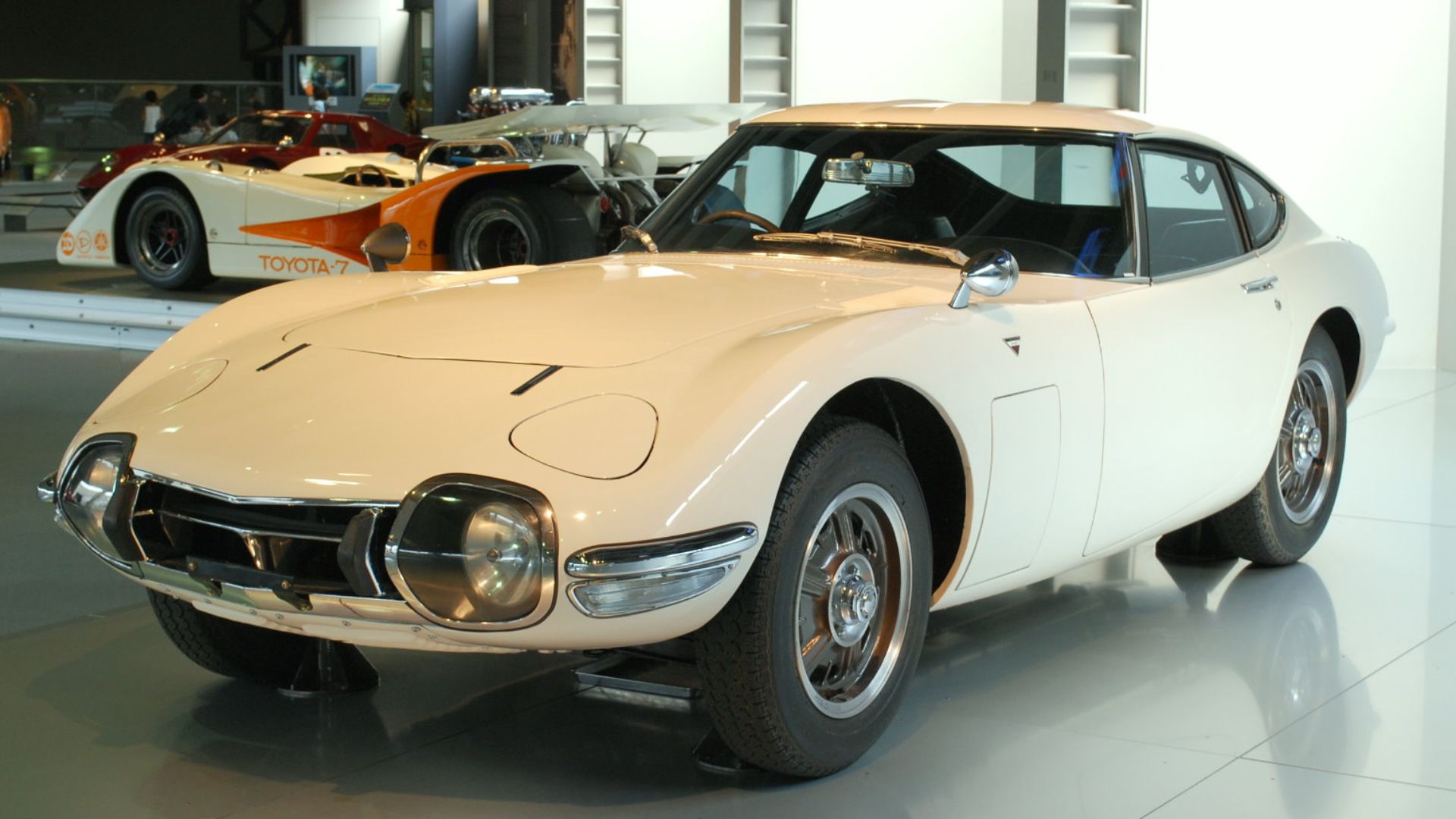 File:1967 Toyota 2000GT 01.jpg
